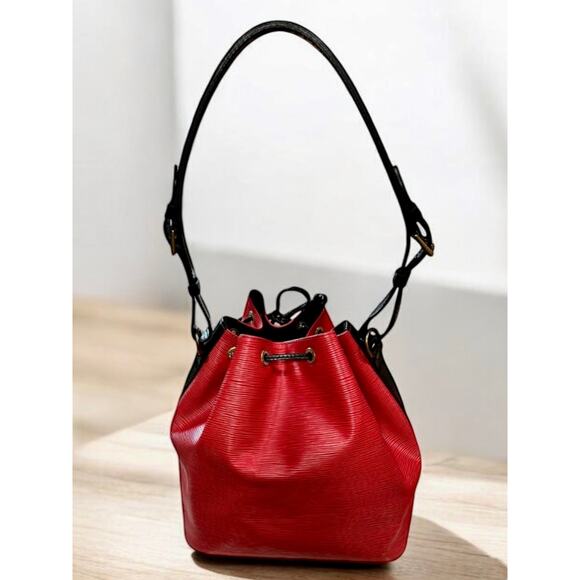 Vintage Louis Vuitton 1994 Epi Petite Noe Bag - Picture 2 of 16